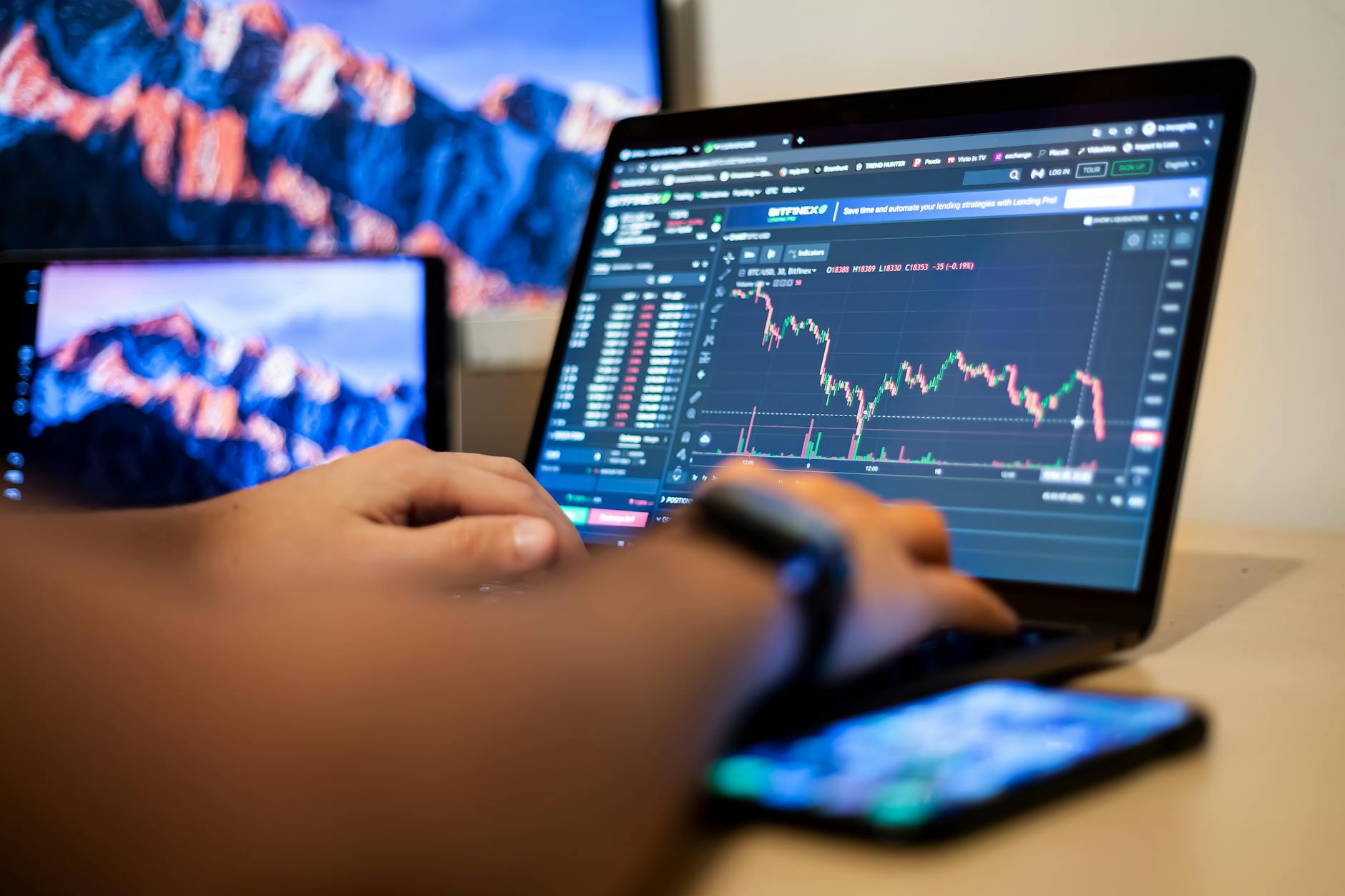 Why Using a VPN is a Must for Traders